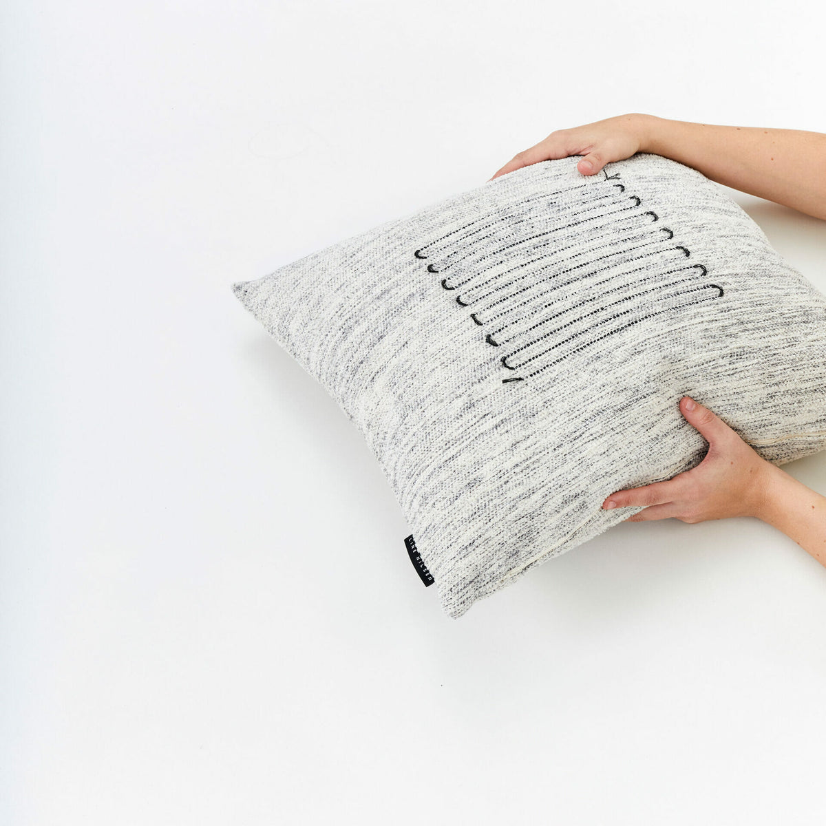 saga-cushion