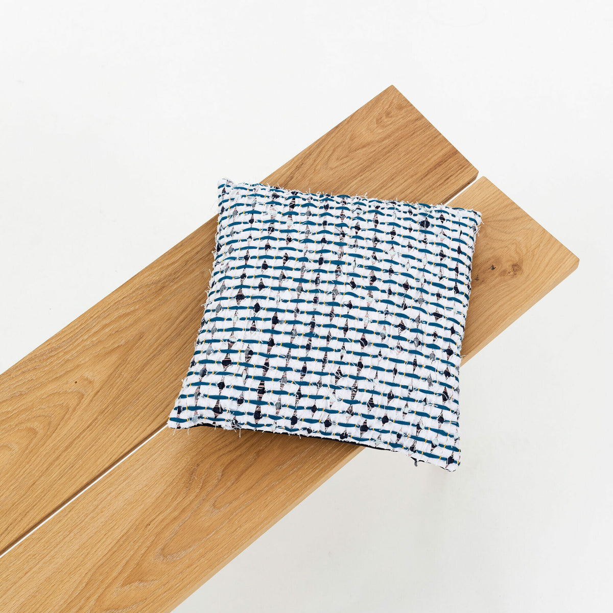 denim-white-cushion