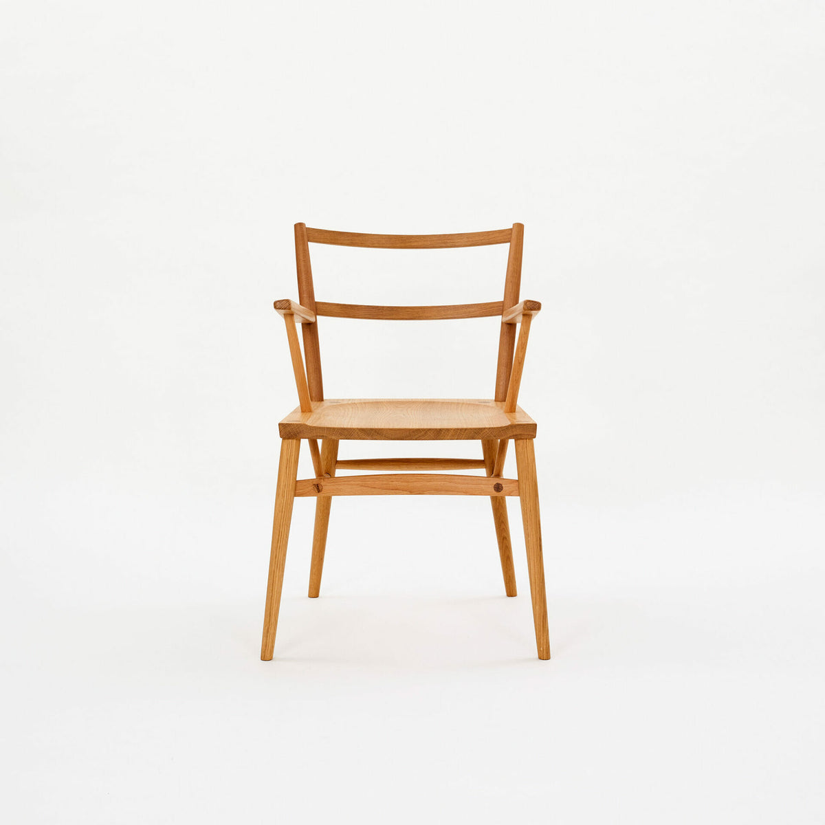 leo-chair