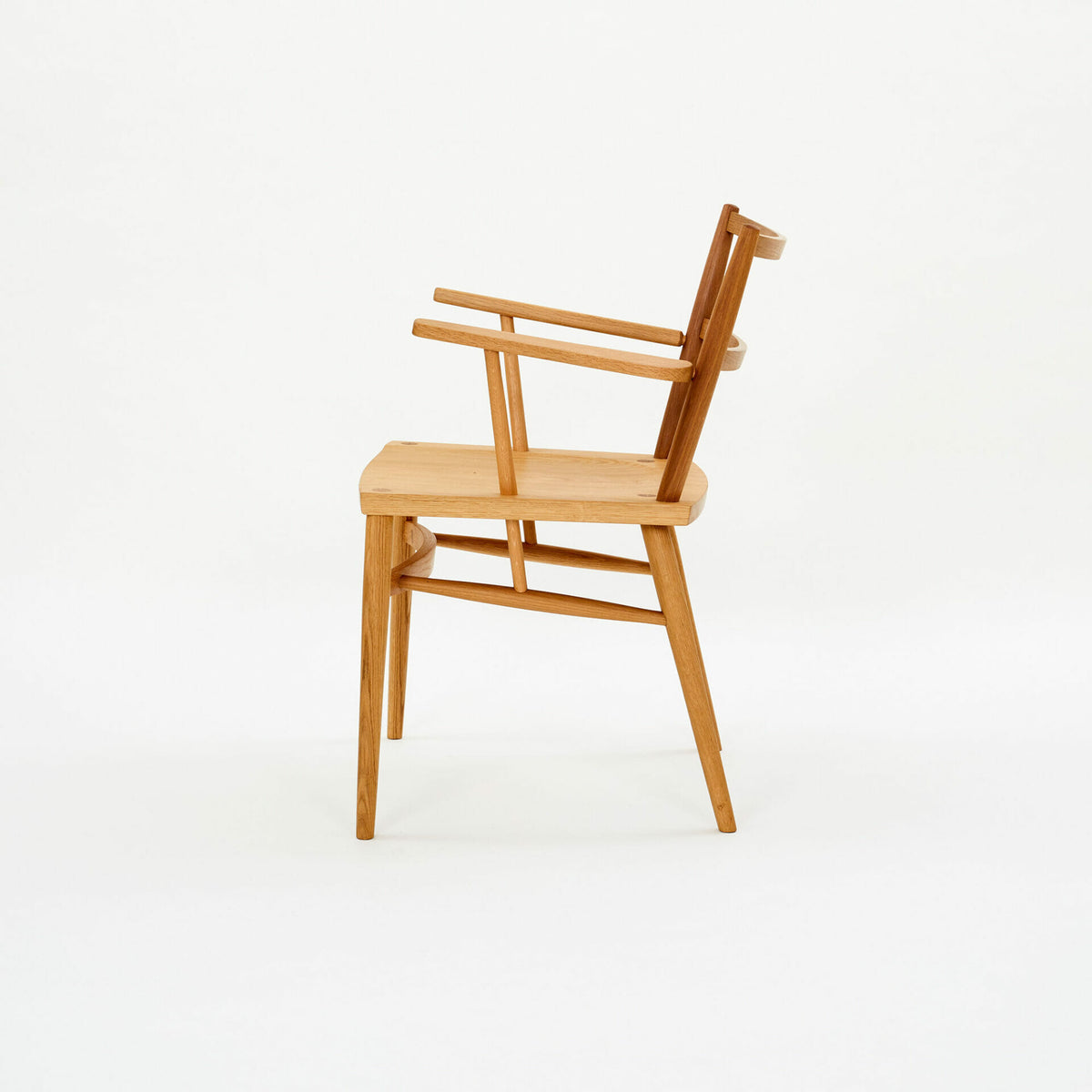 leo-chair