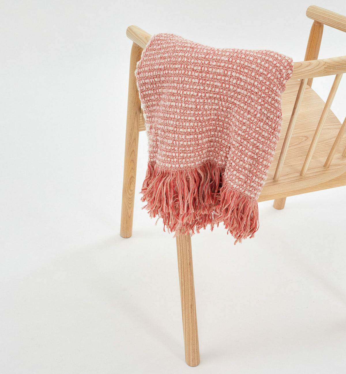 chair-and-throw