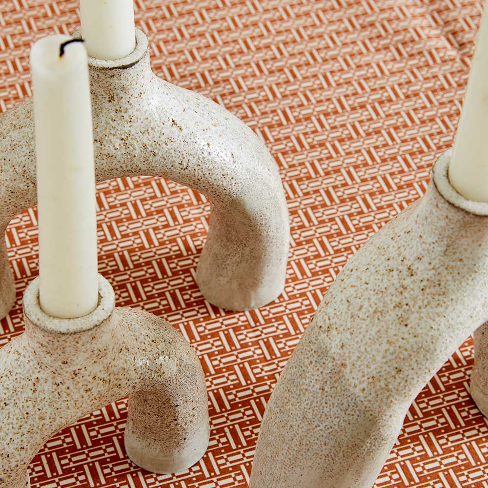 textured-leggy-ceramic-clay