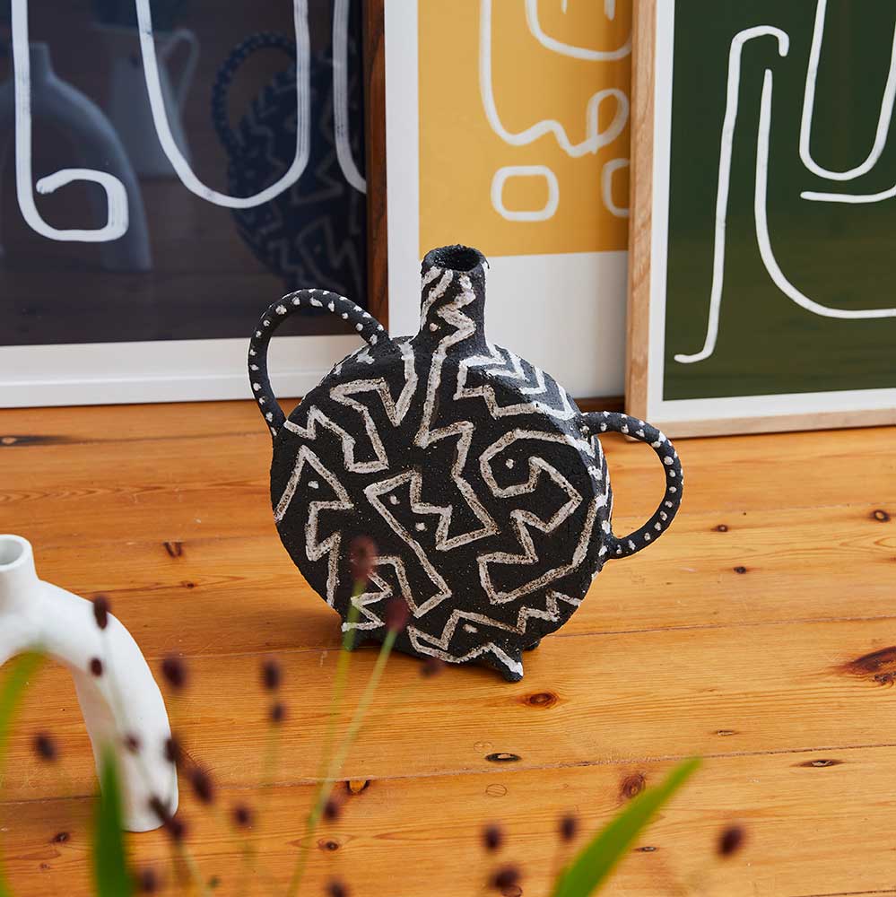 black-vase-i-ceramic-handmade