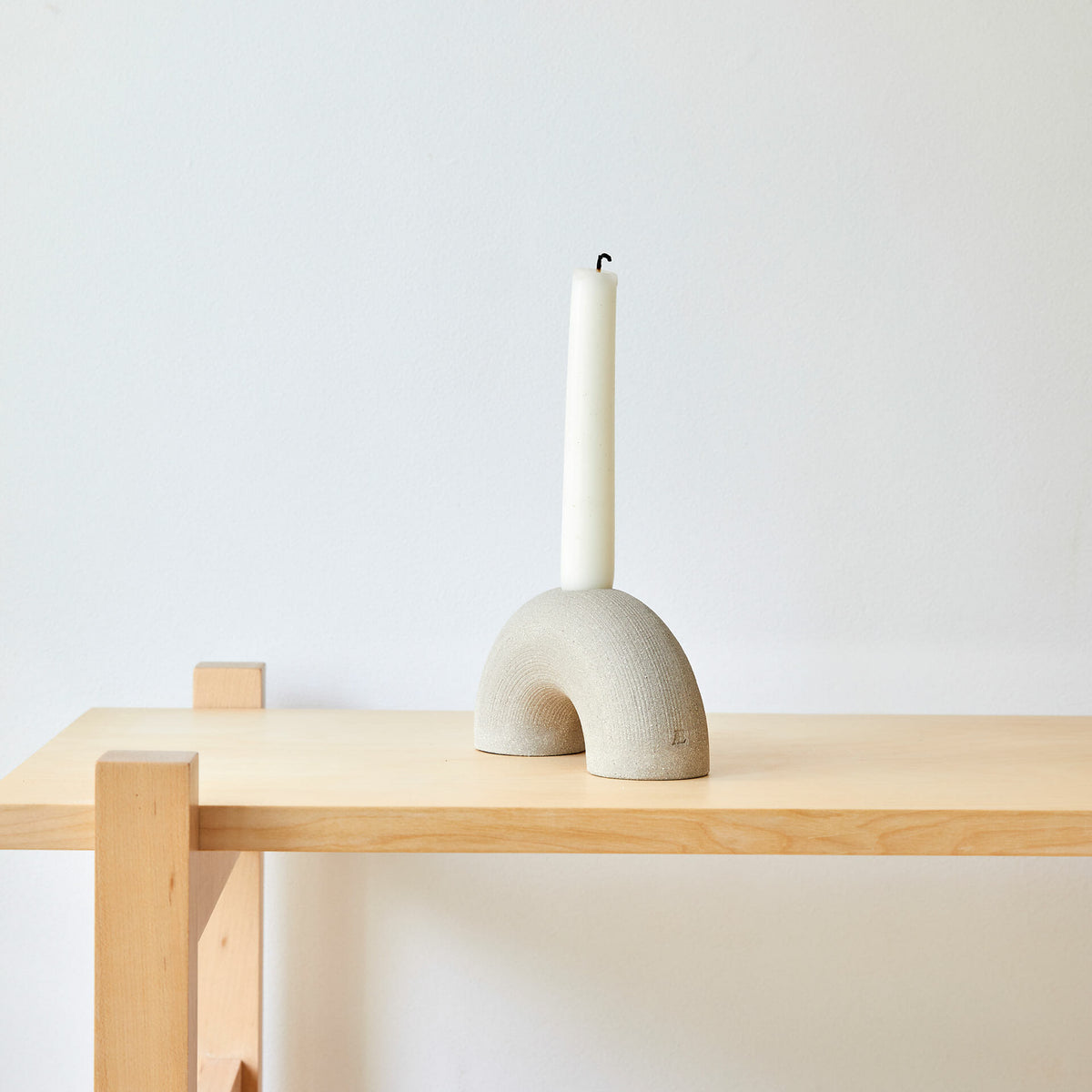 arch-candle-holder-grey