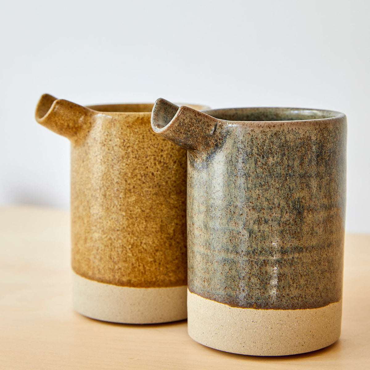pourers-ceramic-tableware
