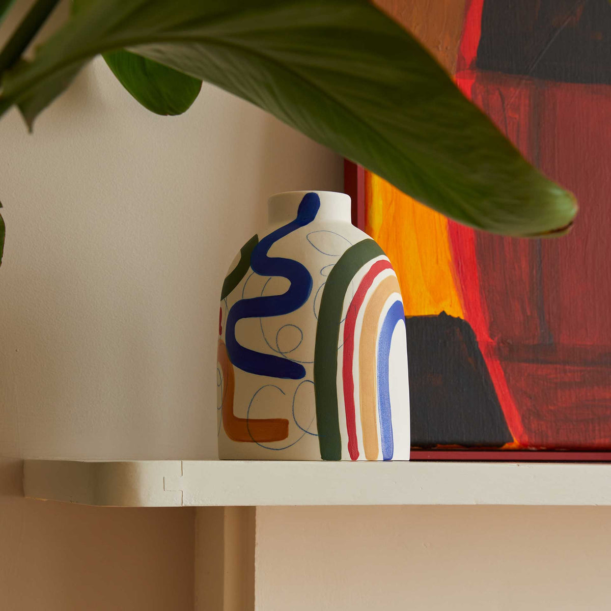 porcelain-beehive-brushstroke-vase