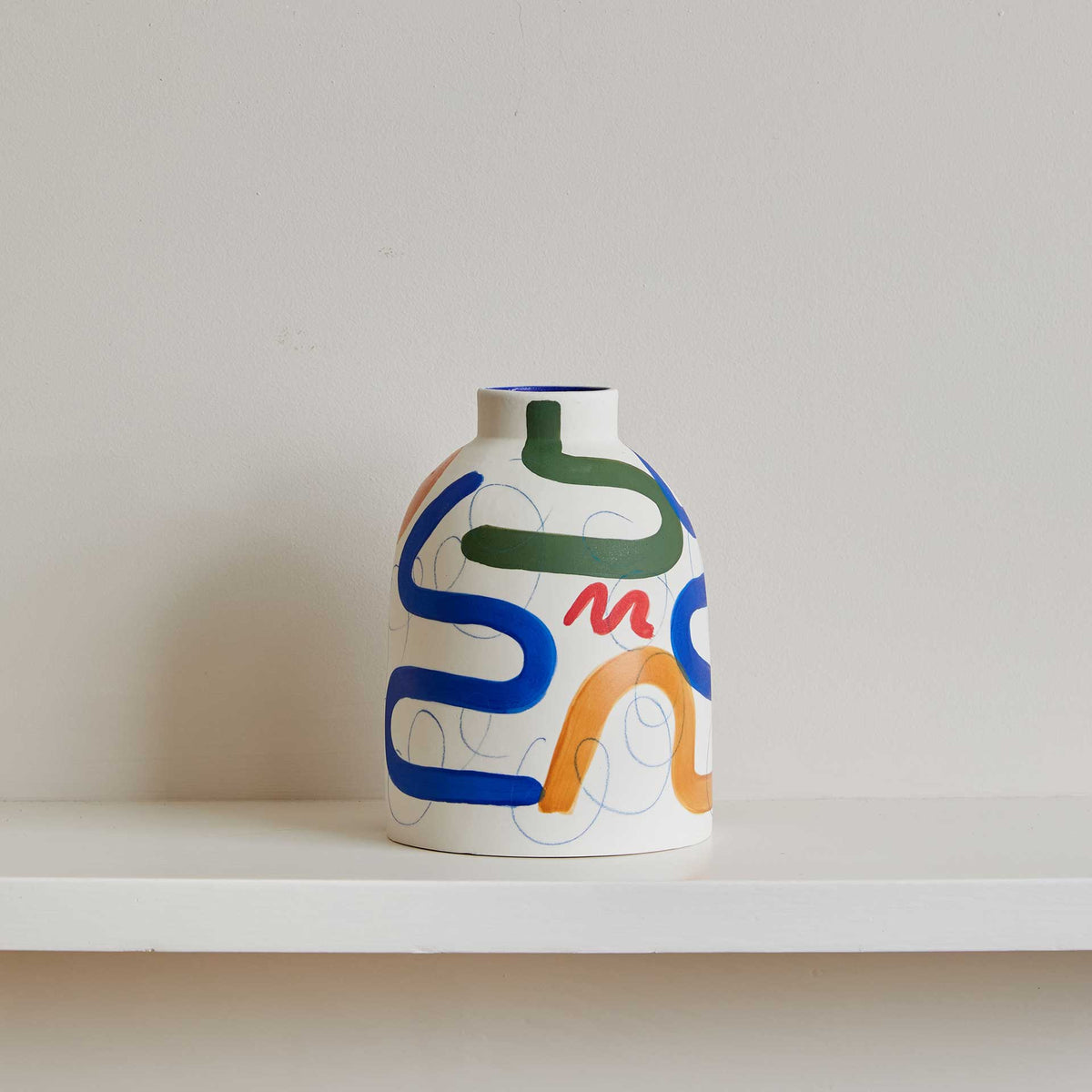 porcelain-beehive-brushstroke-vase