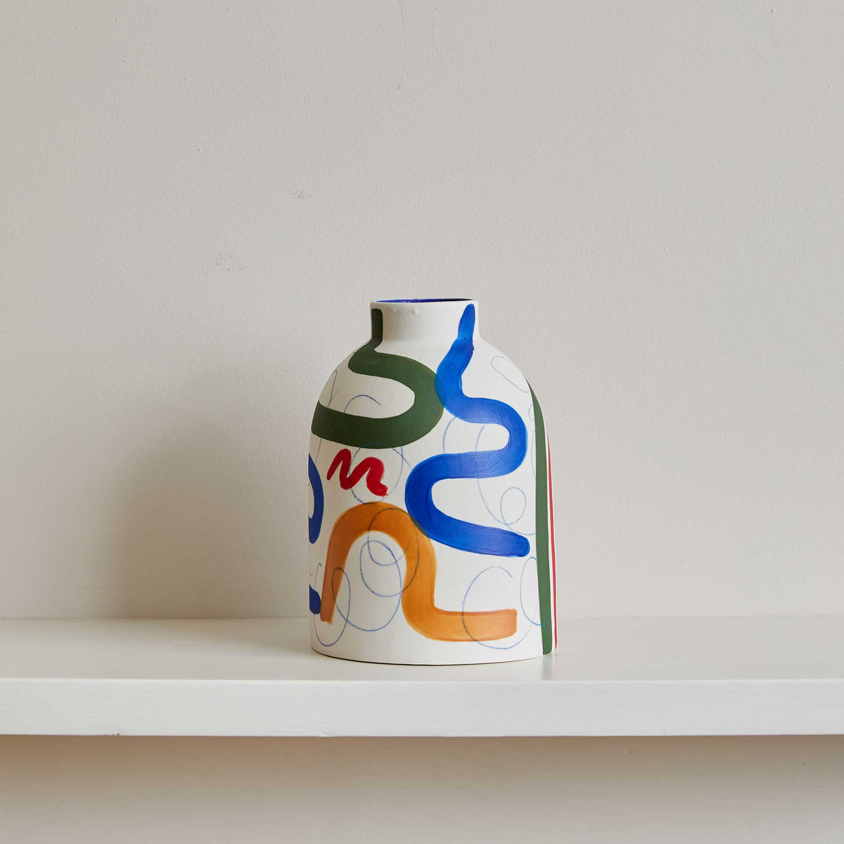 porcelain-beehive-brushstroke-vase
