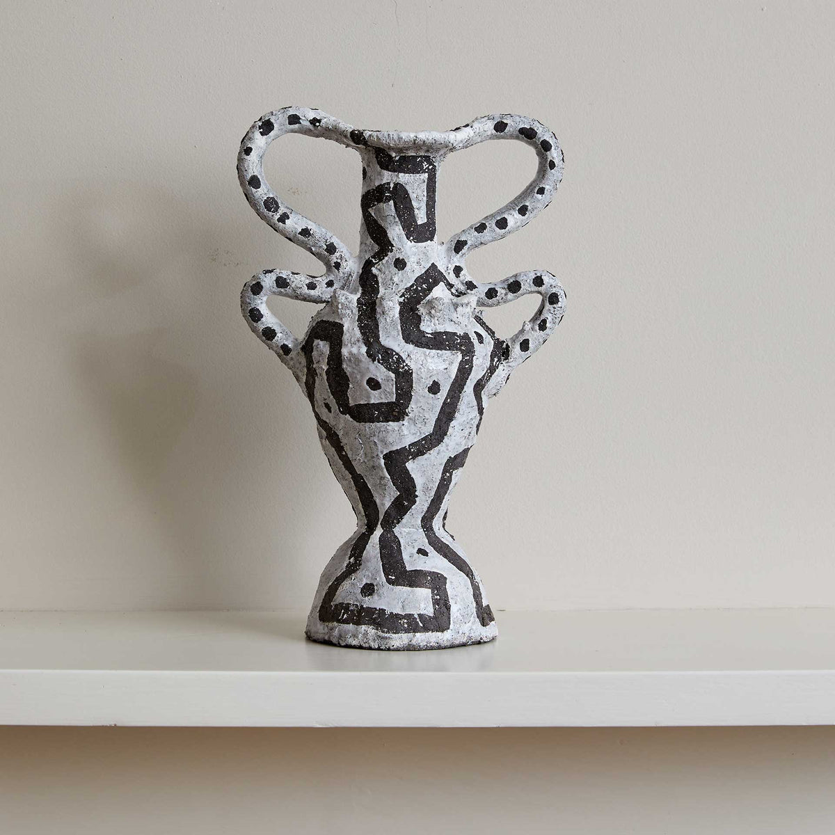 graphic-vase
