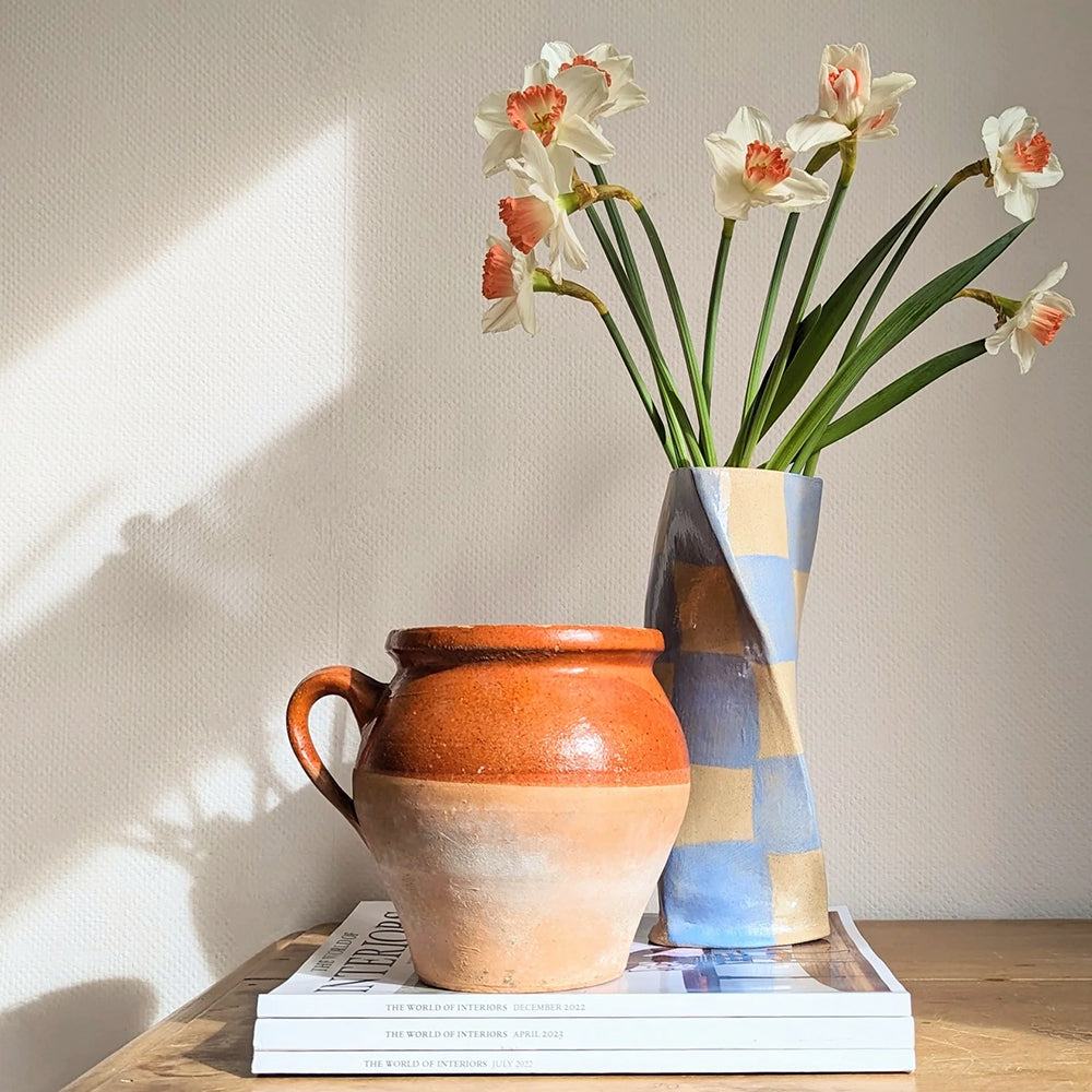 Baby-Blue-Check-Twist-Vase