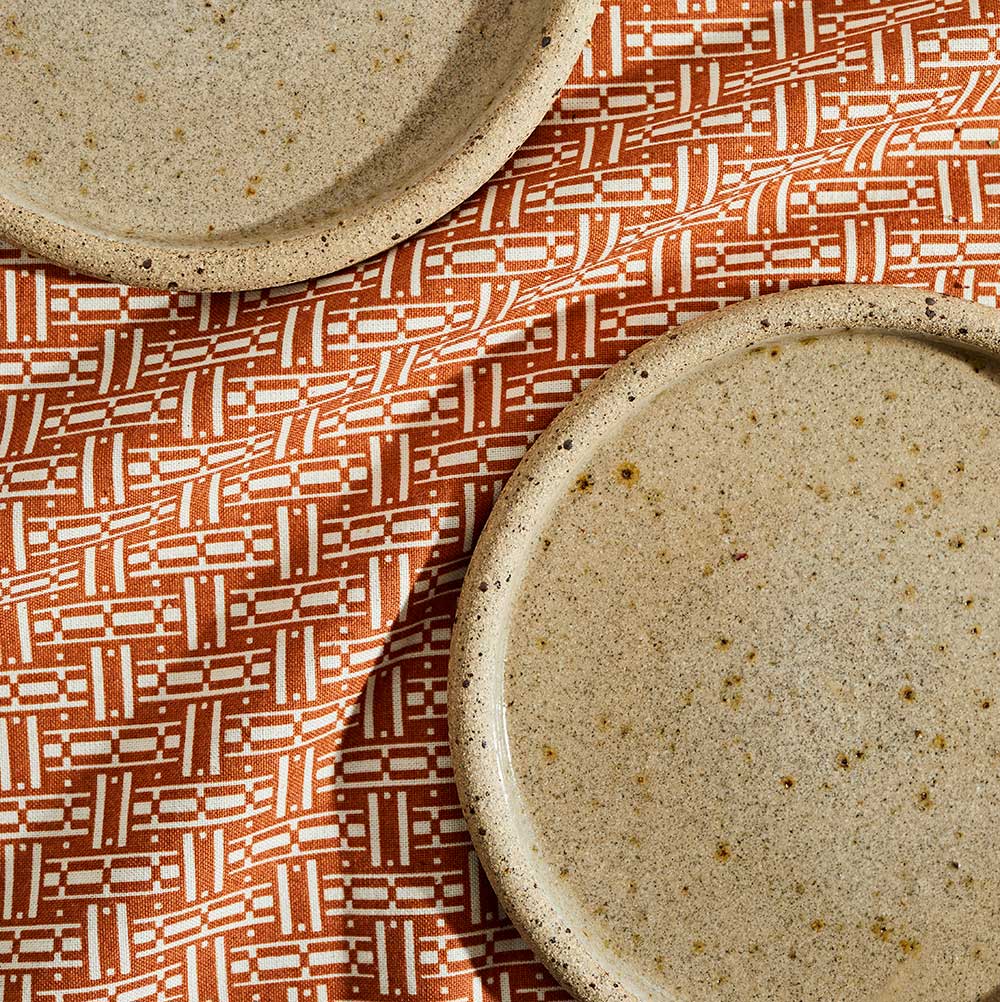 cake-plate-ceramic-tableware