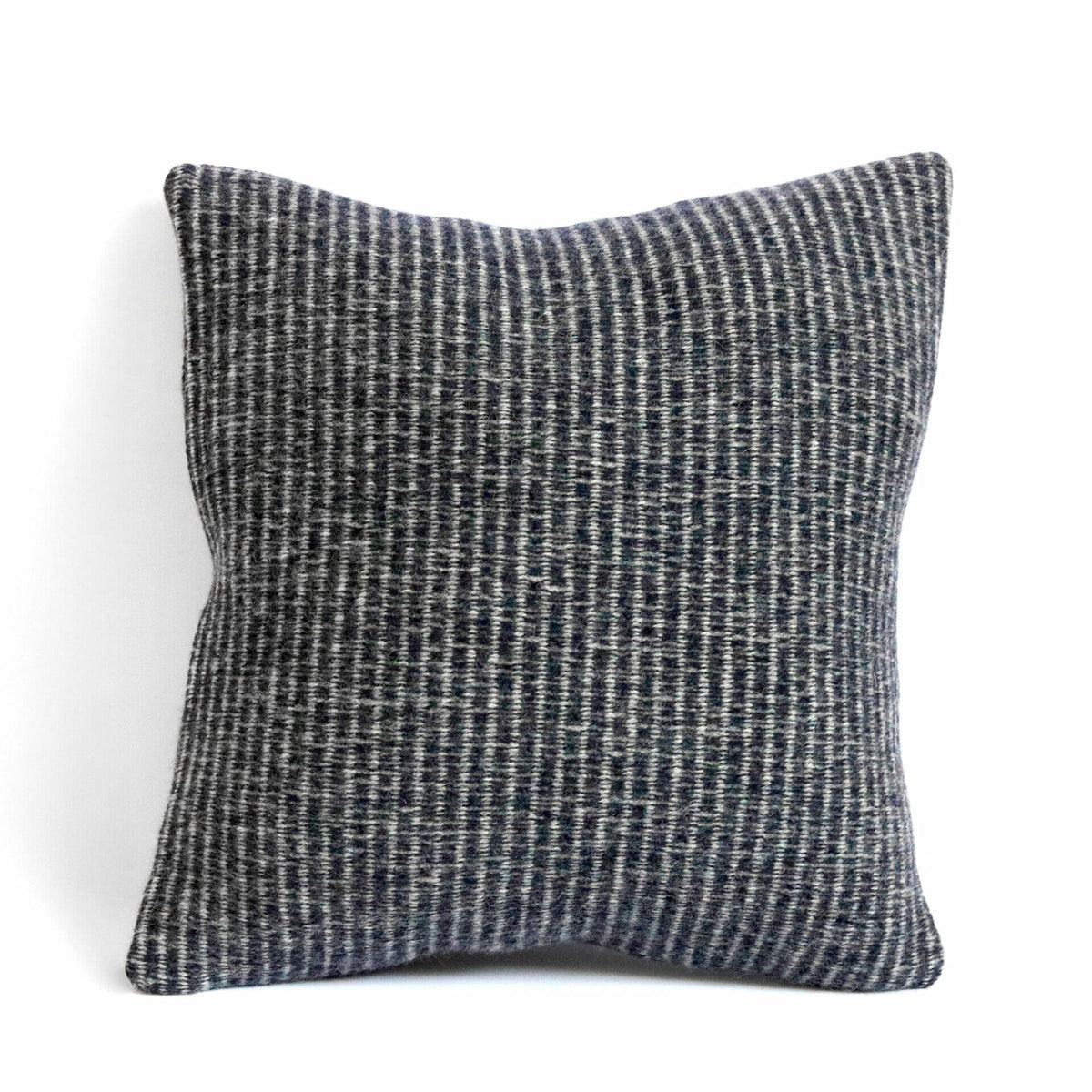 clifton-cushion-uk-textile-design-black-white\