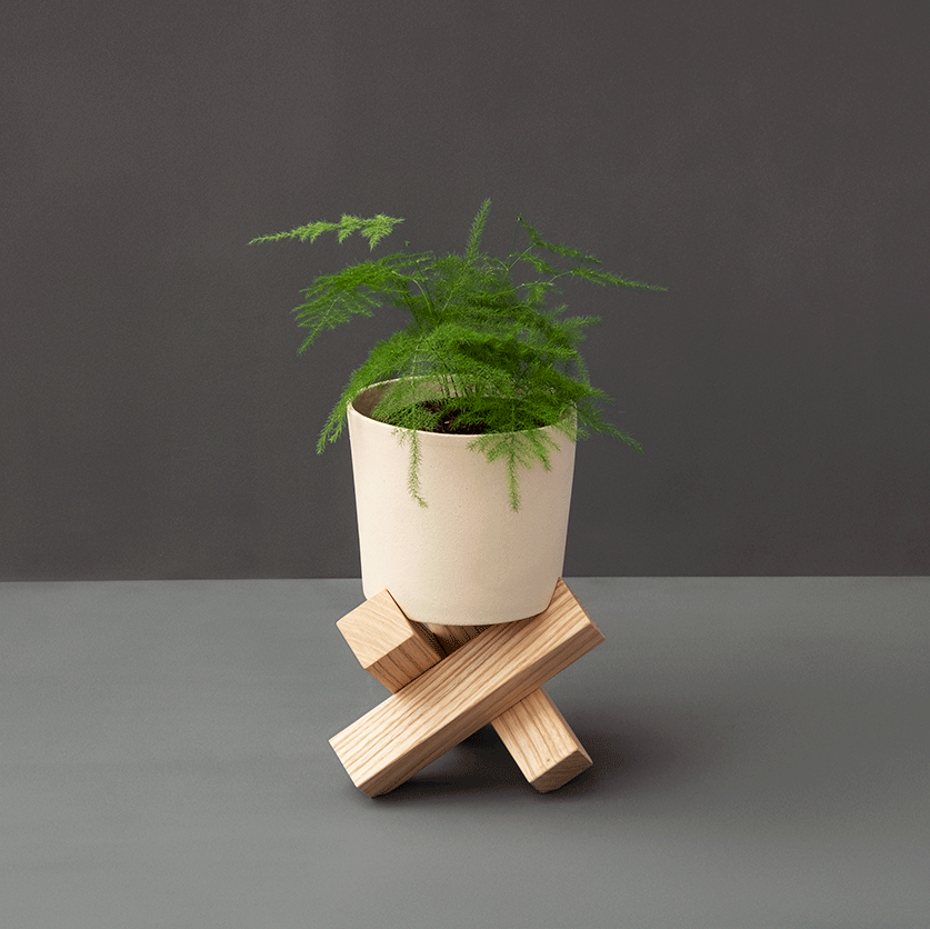 sarang-plant-pot-and-stand-small