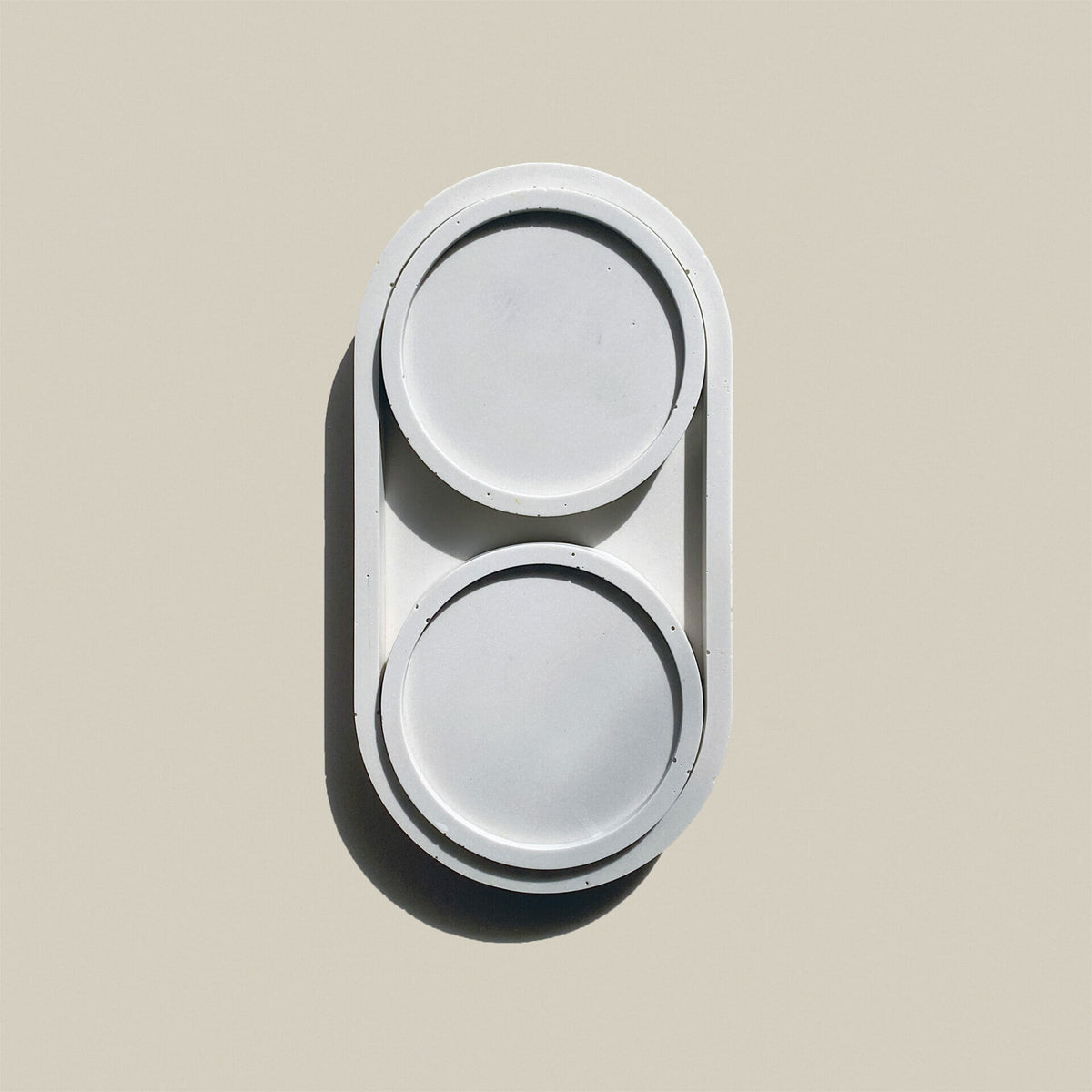 oval-tray-grey-coasters-jesmonite-homeware