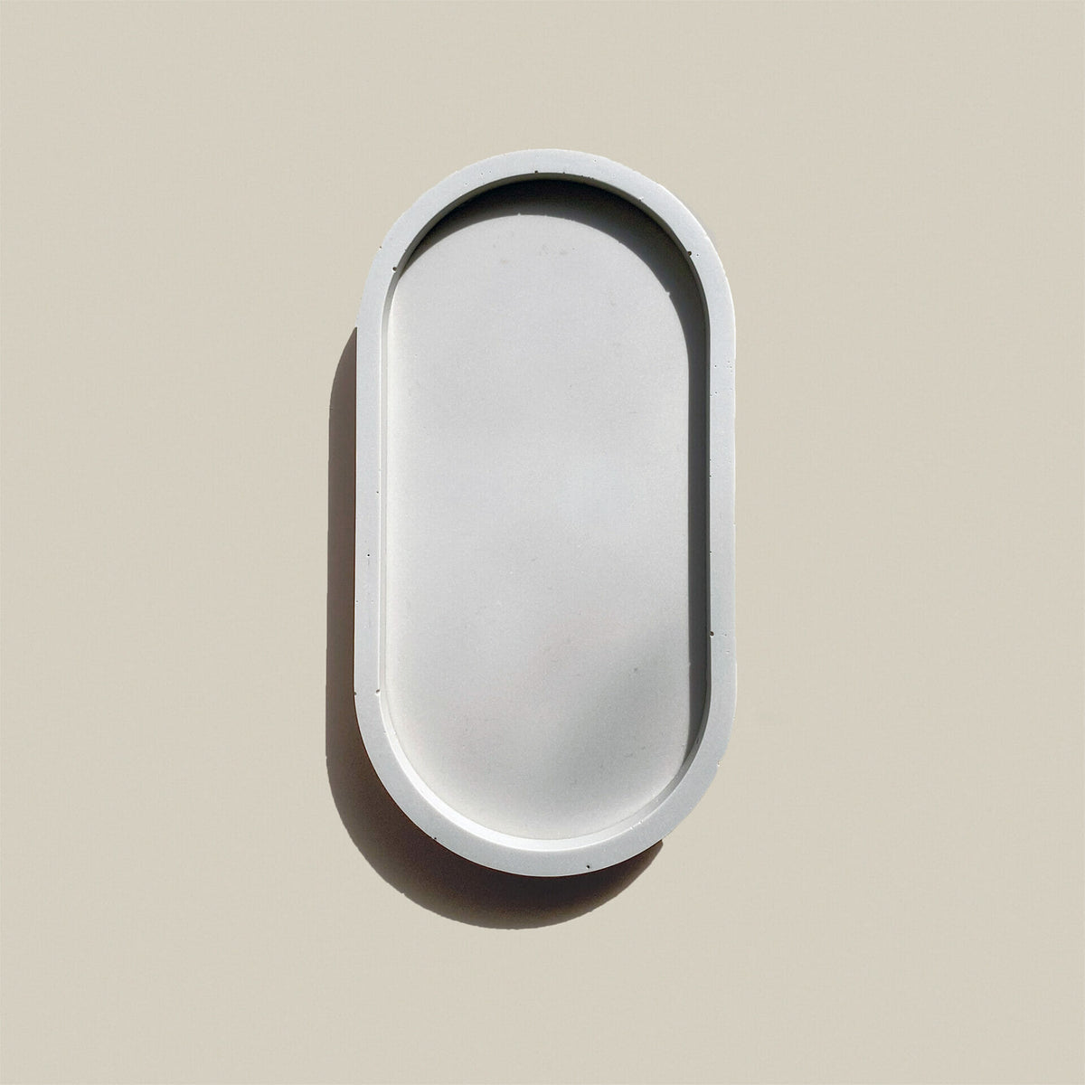 grey-oval-tray-jesmonite-homeware