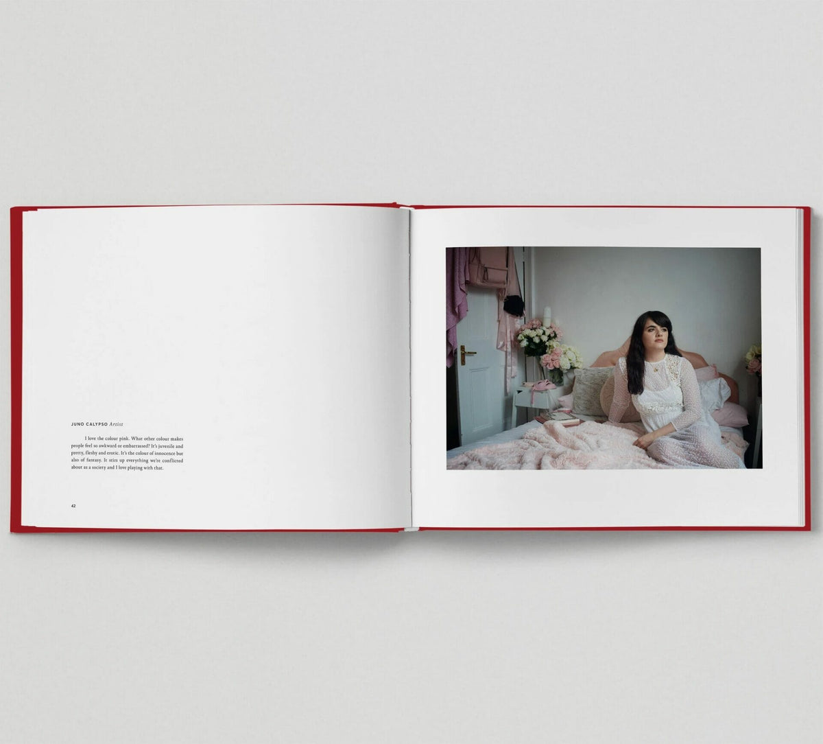 hackney-studios-book-gifts-artists