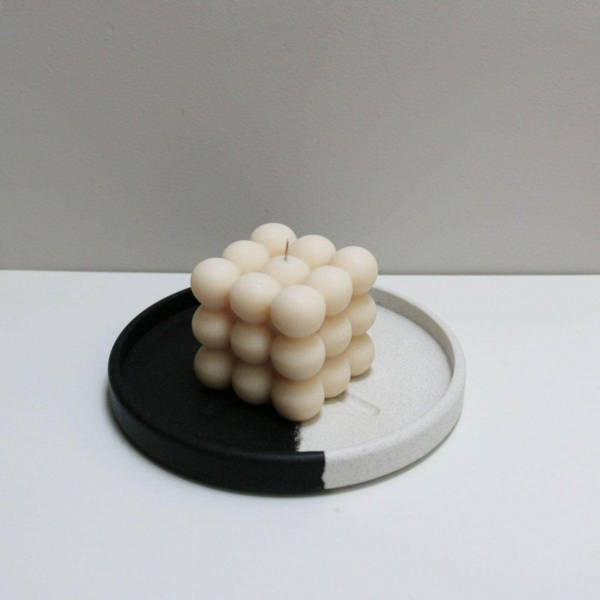bubble-candle-cream-cube-shape