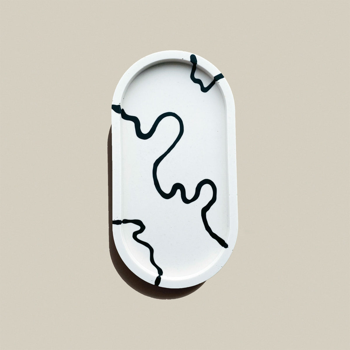 ink-oval-tray-jesmonite-homeware-jewellery-home-accessories