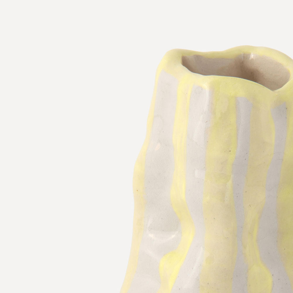 Light-Yellow-Stripe-Candle-Holder