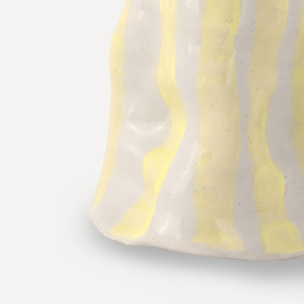 Light-Yellow-Stripe-Candle-Holder