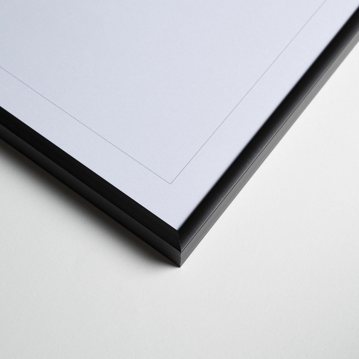 black-aluminium-frame