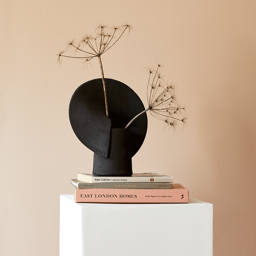 rainbow-vase-black-ceramic