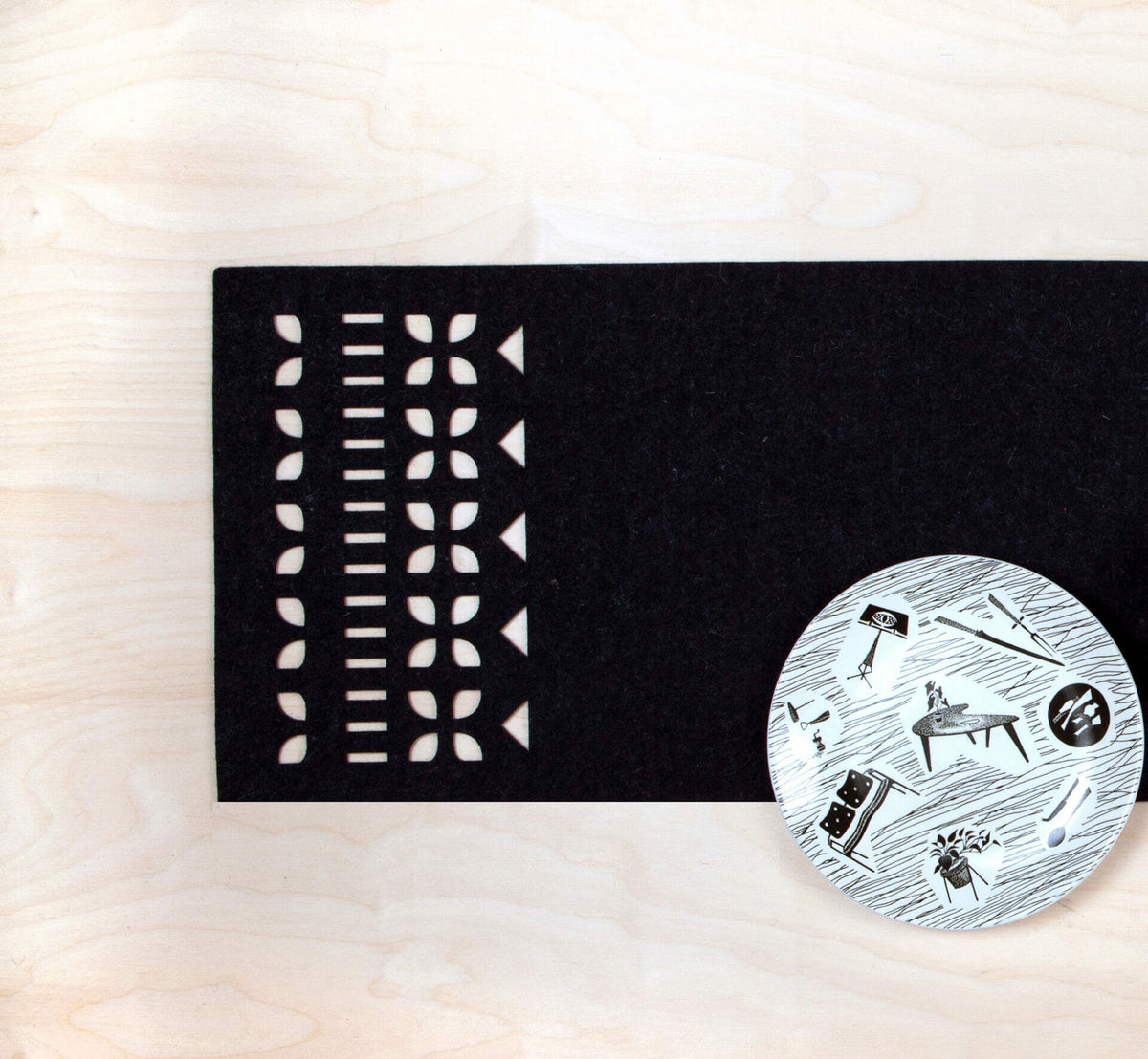 scandi-table-runner-homeware