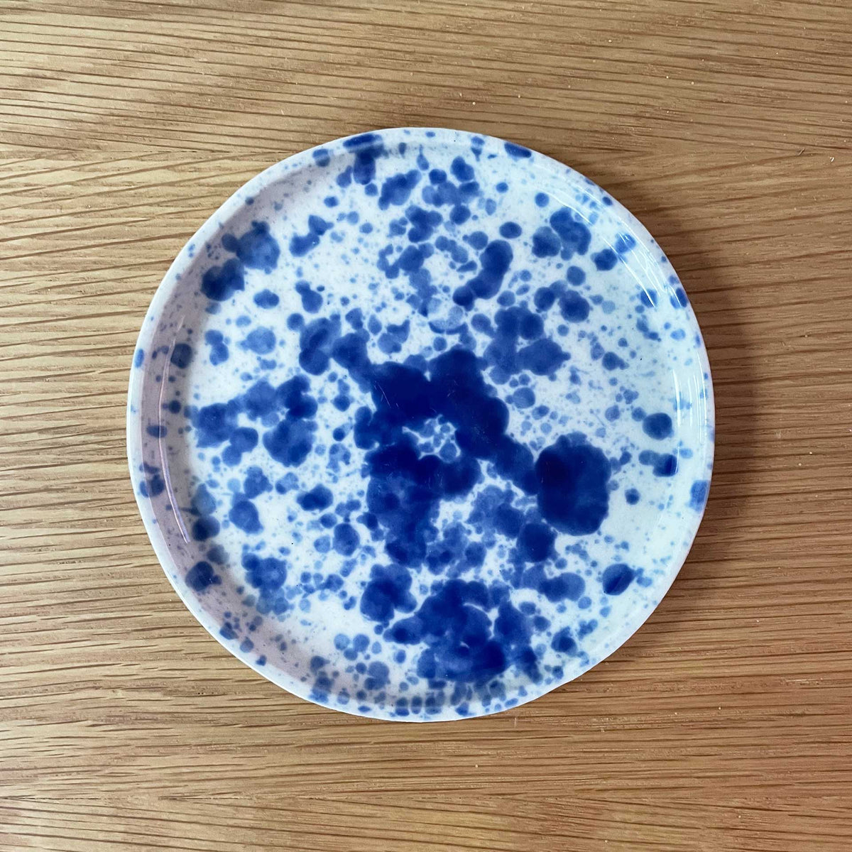 blue-splatter-plate