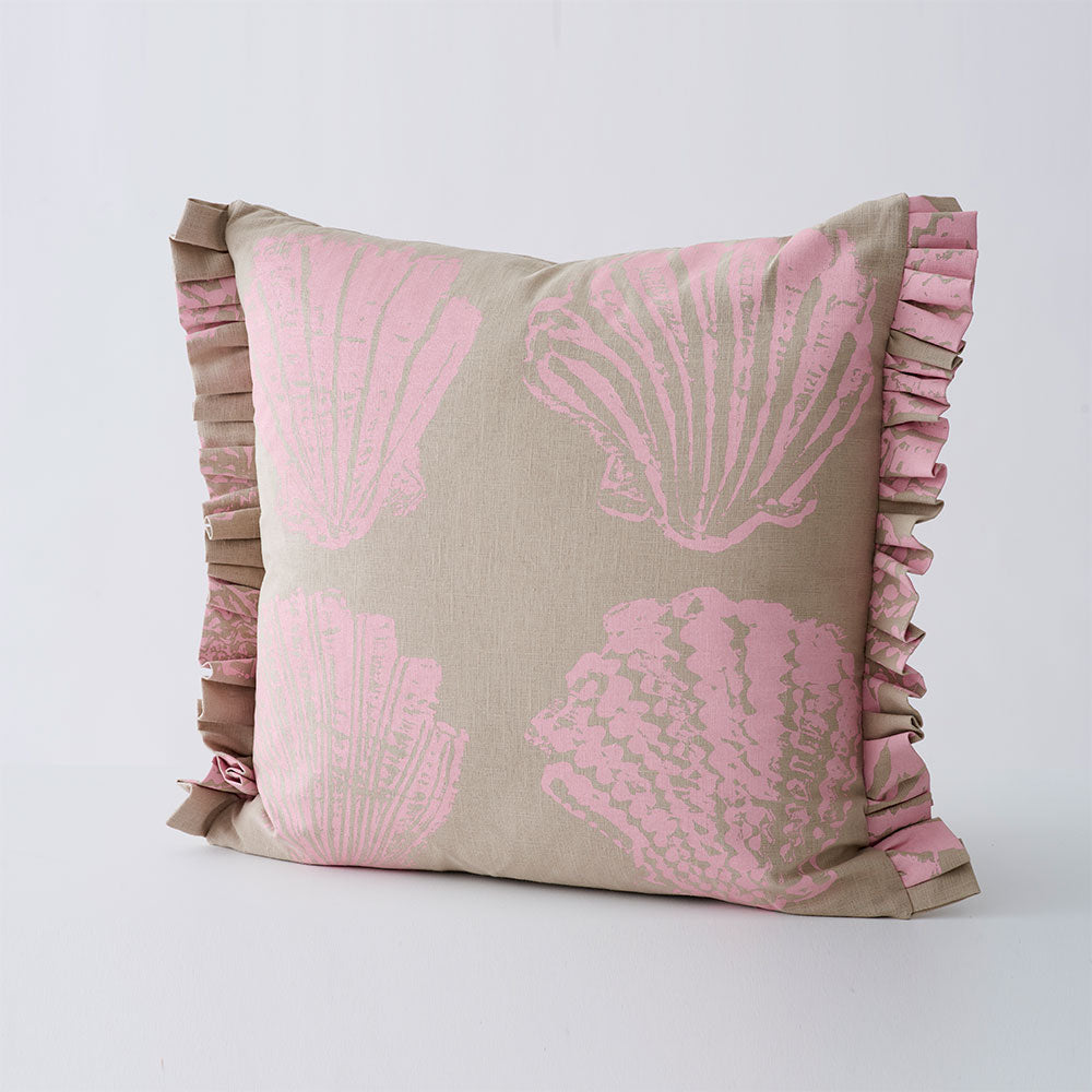 Pilgrim-Cushion-Marshmallow