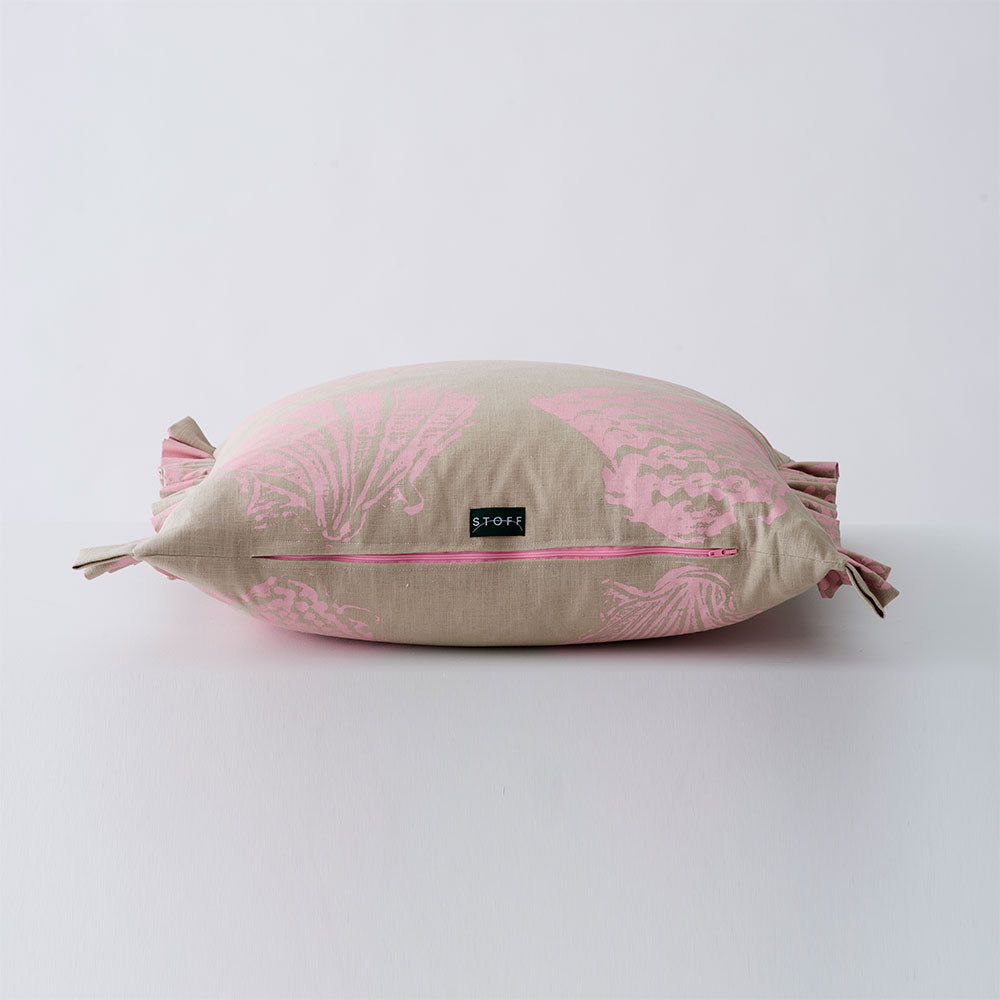 Pilgrim-Cushion-Marshmallow