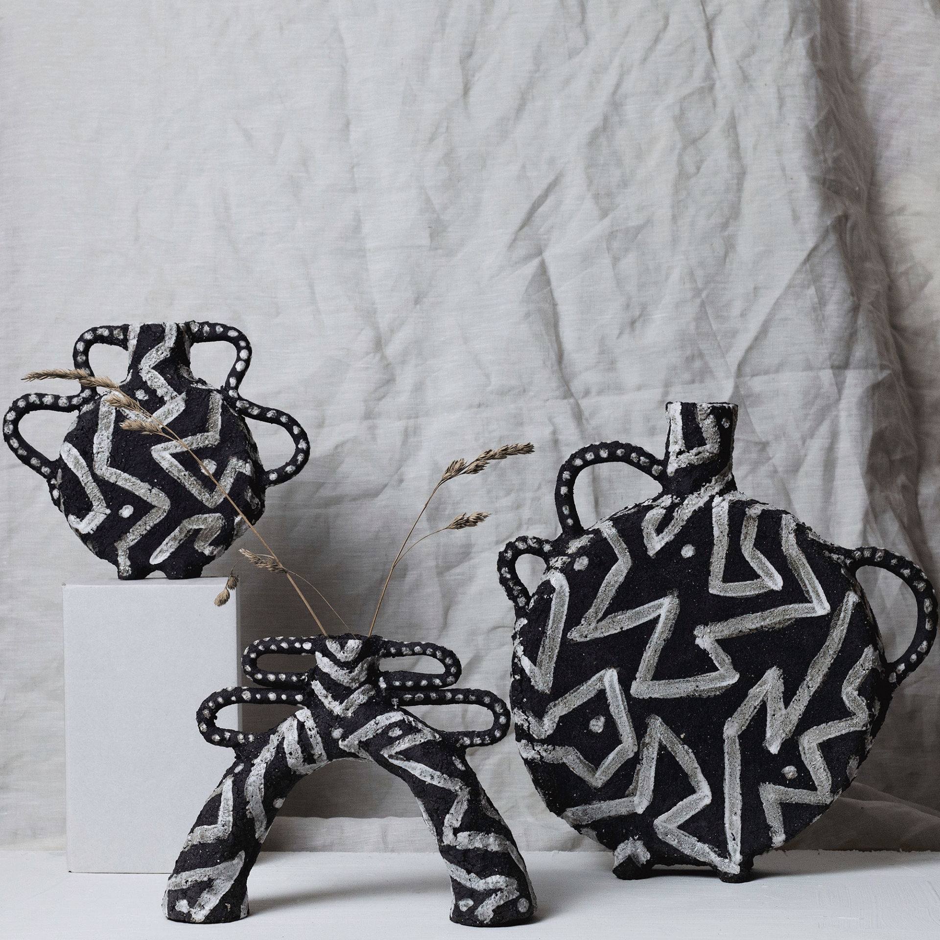 black-vase-and-gazelle-vase-monochrome-clay