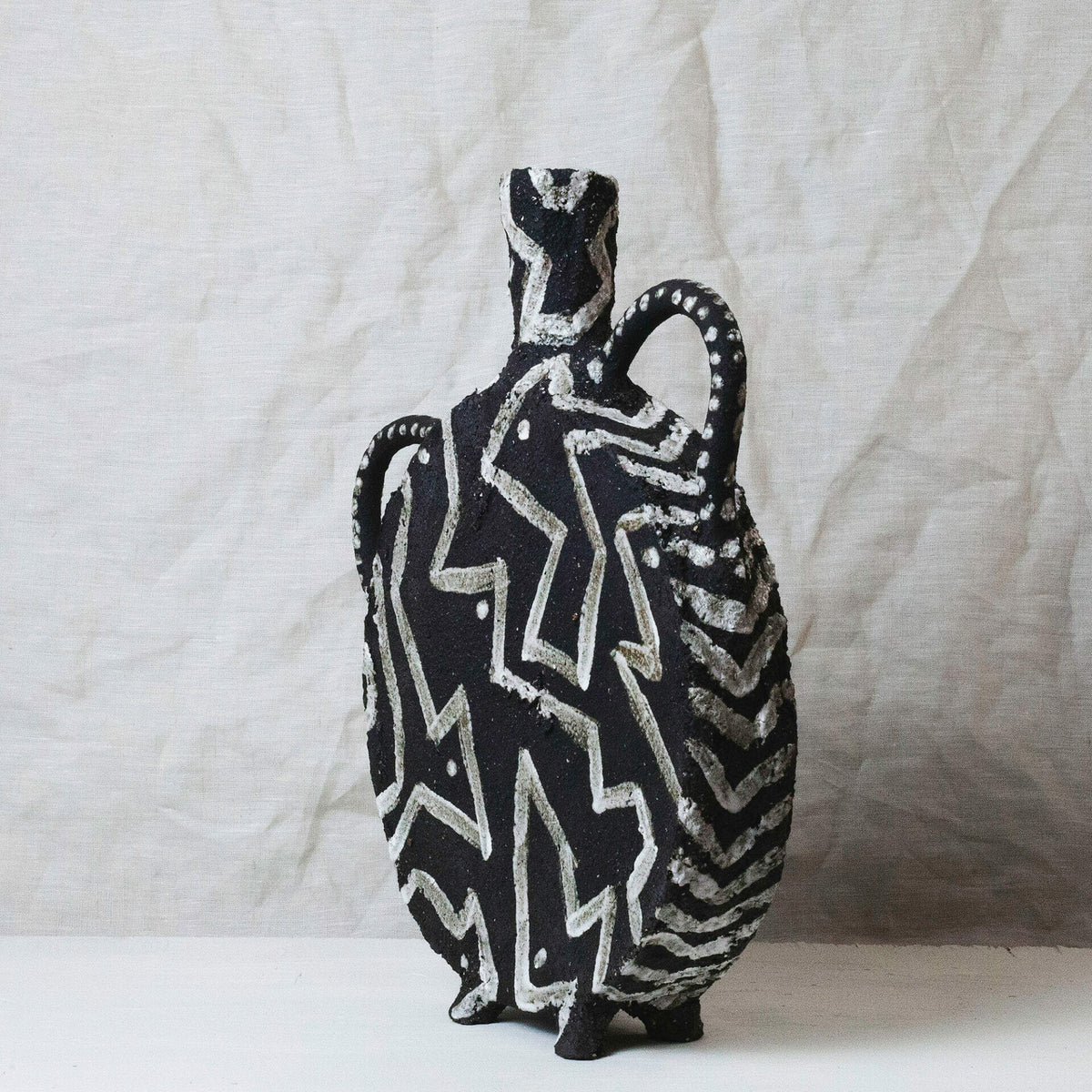 black-vase-monochrome-clay