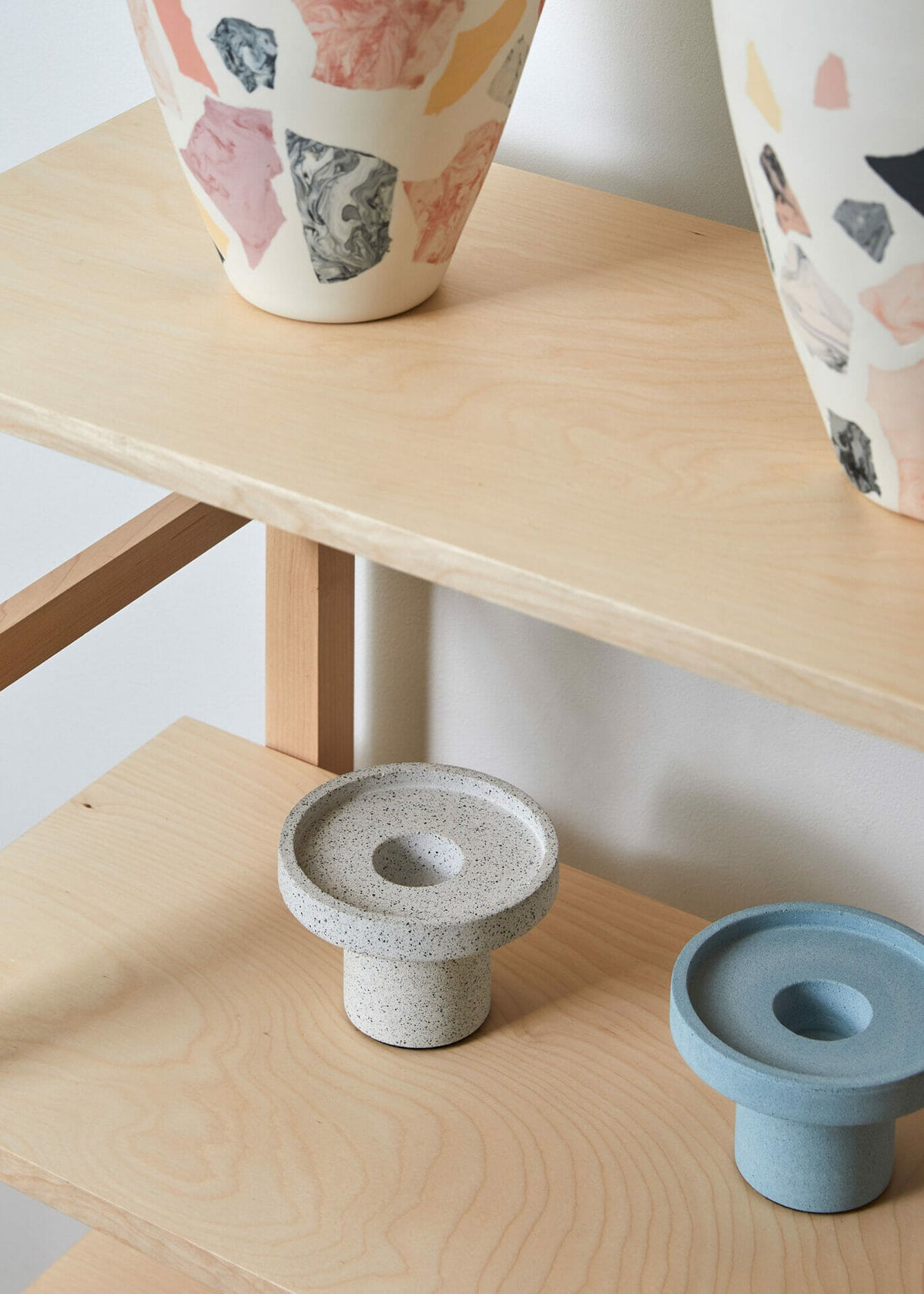 terrazzo-vase-lifestyle-interiors-home-design-ceramics-sculpture-design