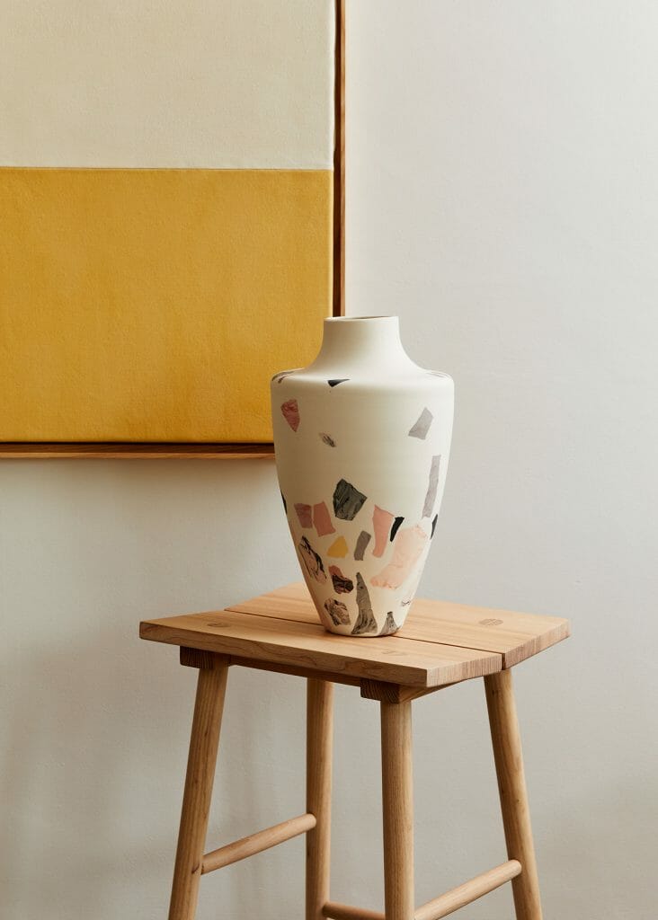 terrazzo-vase-II-porcelain-white-coloured-fragments