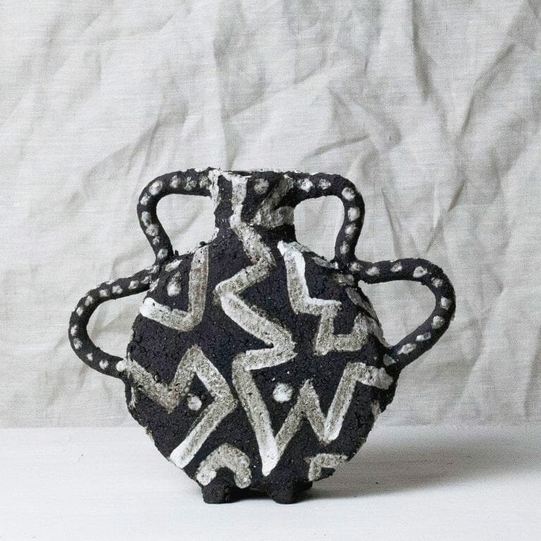 mini-black-vase-I-monochrome-clay-geometric-patterns