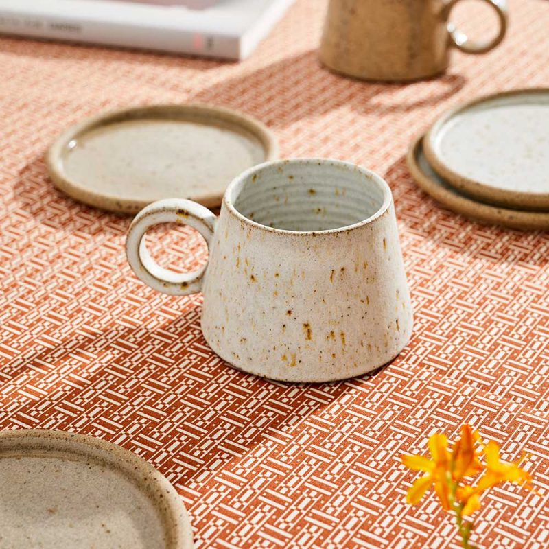 short-mug-matt-white-ceramic