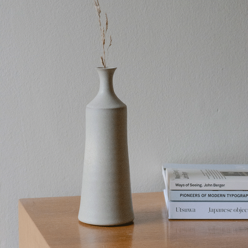 bottle-in-pearl-grey-ceramic-vase-pottery-handmade-tableware