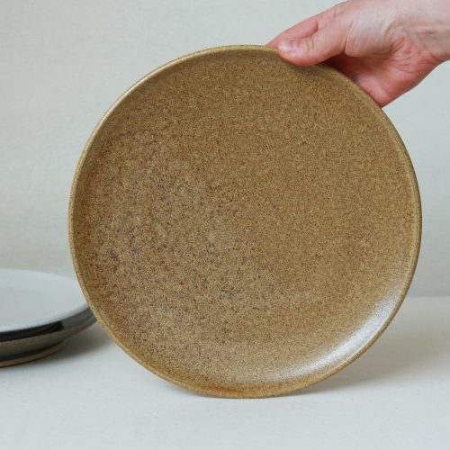 dinner-plate-flecked-stoneware-ochre