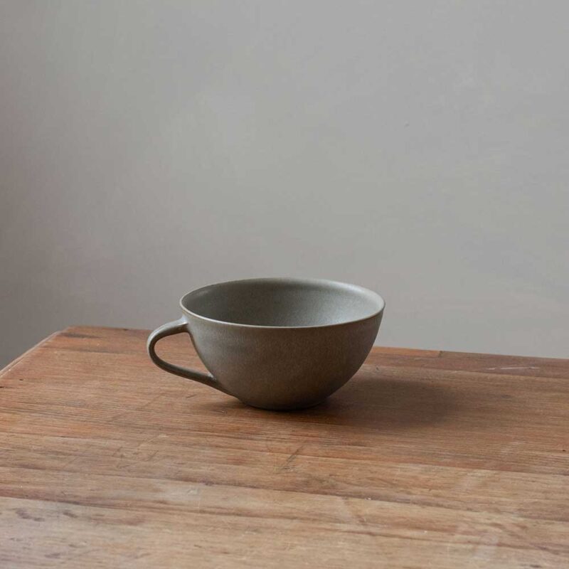 Curved-Cup-in-Feather-Grey-by-Borja-Moronta